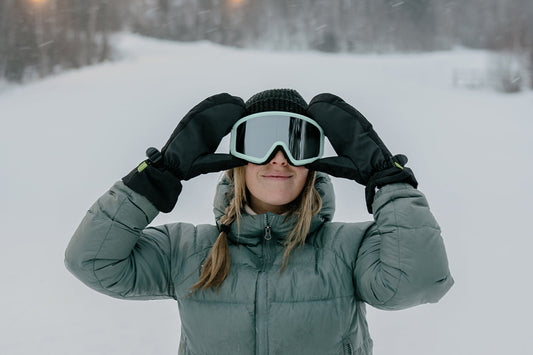 The Ultimate Ski Goggles Guide 2025: Clear Vision, UV Safety & Lens Tips