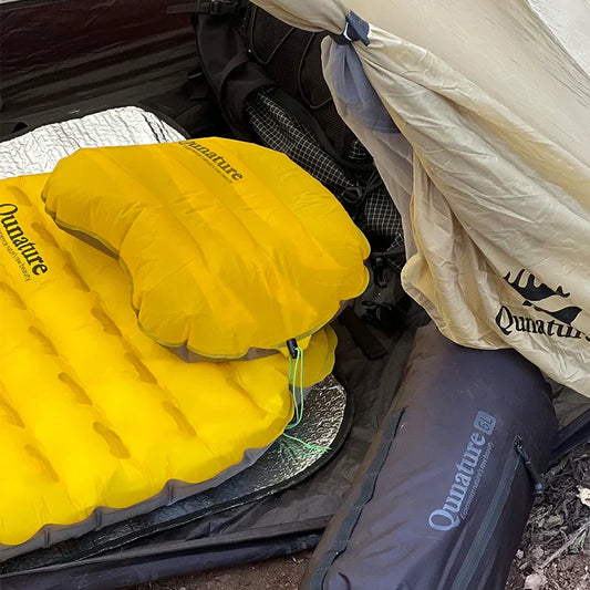 How to Stay Warm and Dry While Spring Camping: Smart Tips to Beat Moisture and Unpredictable Weather