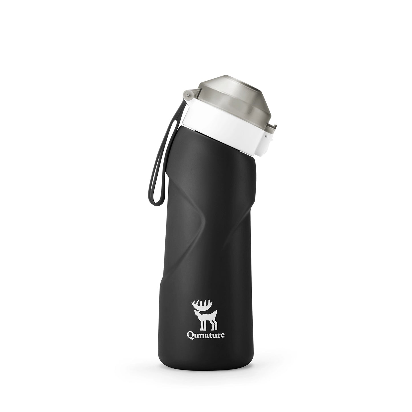 Black water bottle with silver cap and Qunature logo on a white background
