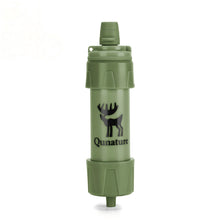 Green water bottle with Qunature logo on a white background