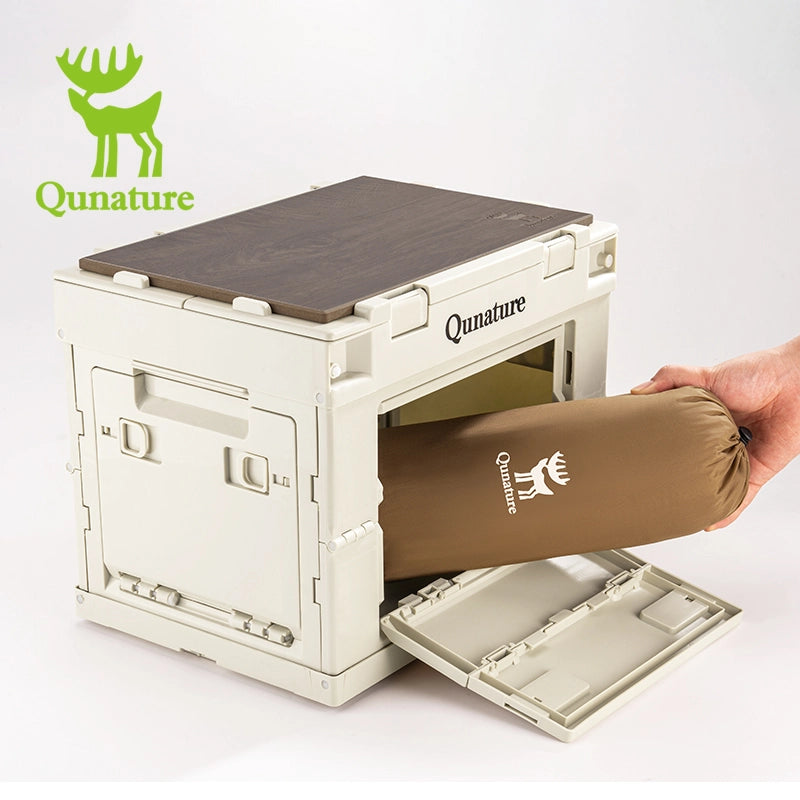 Qunature product with a hand holding a brown bag featuring the Qunature logo on a white background.
