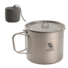 Titanium mug with handle and lid, featuring Qunature logo, on a white background.