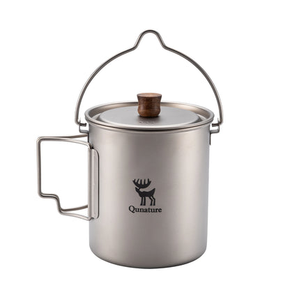 Stainless steel camping mug with wooden lid on a white background, featuring Qunature logo.