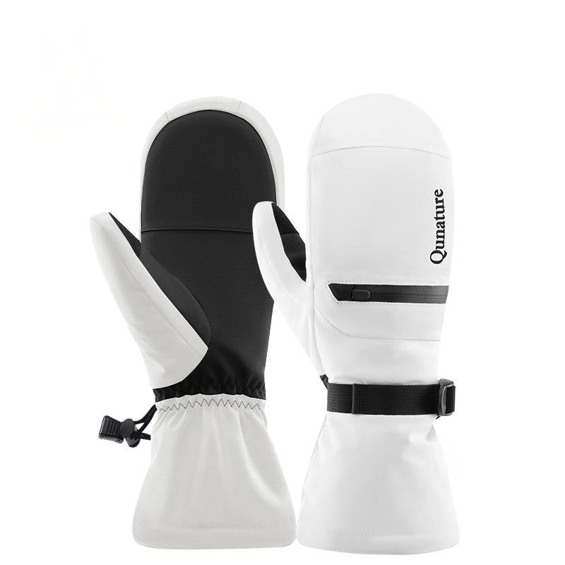 White and black mittens with 'Qunature' branding on a white background